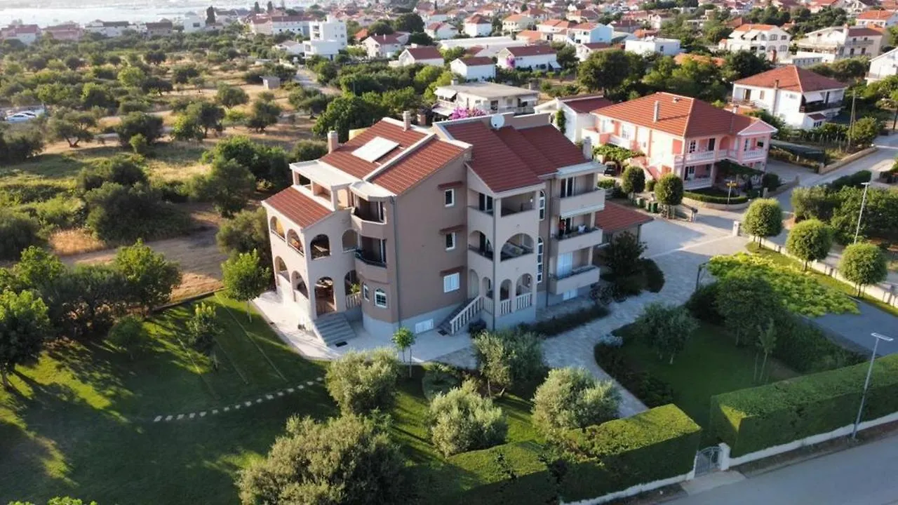 Luxury Apartments Garden Sukošan Croacia
