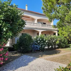  Apartment Sruk