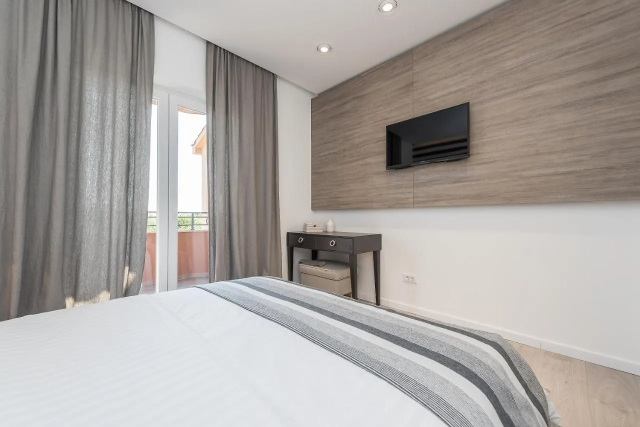 Luxury Apartments Garden Sukosan Croatia
